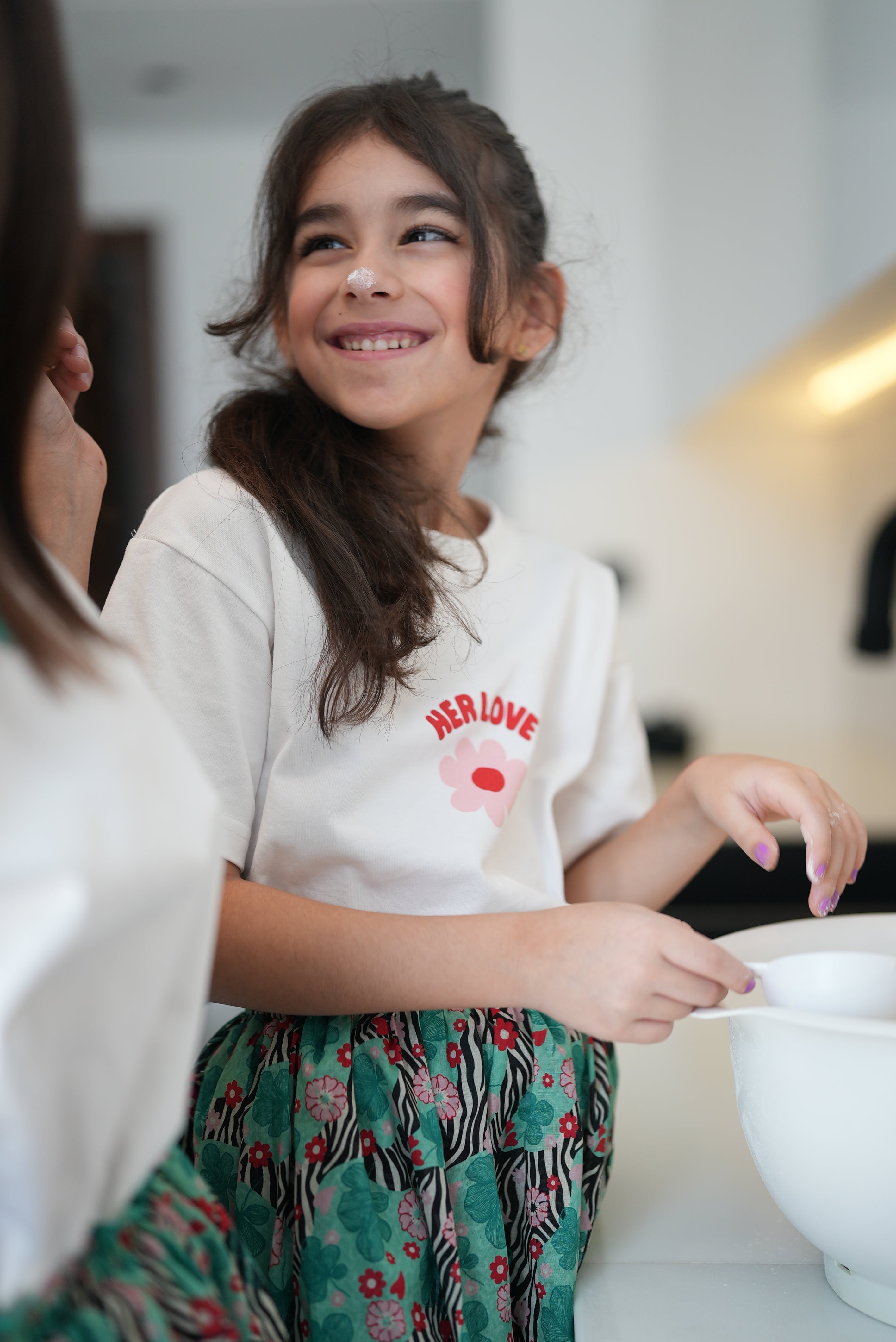 EOS X Remy Bloom  Oversized White Cotton Kids T-shirt - 